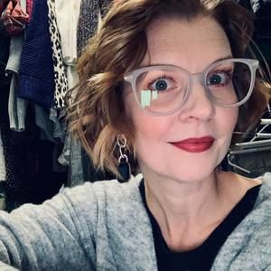 Meet your Posher, Jenny